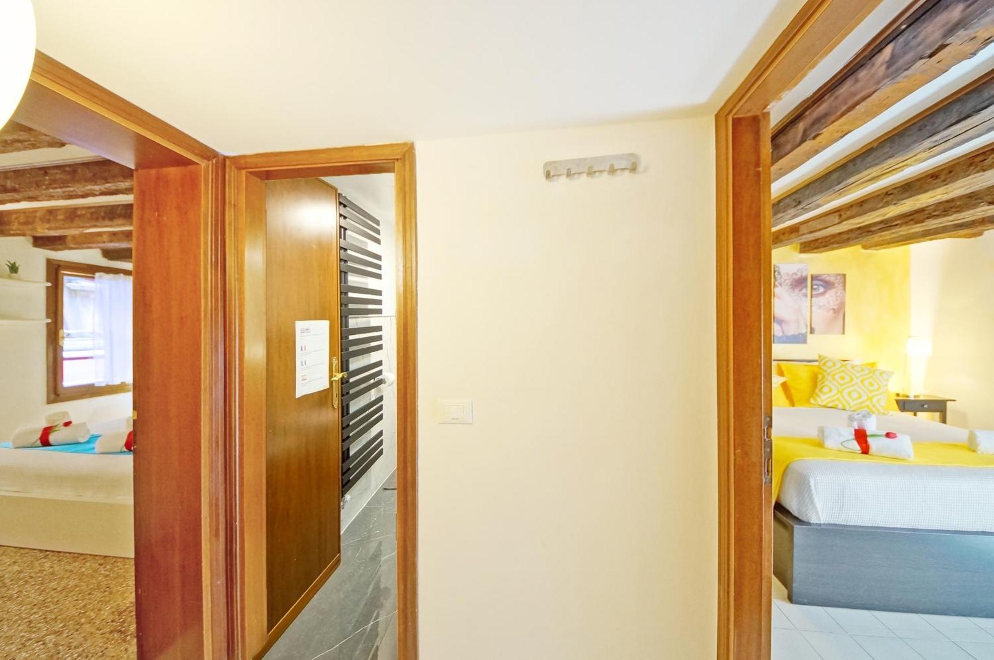 Calle Dei Fabbri San Marco Apartment Venesia Bagian luar foto