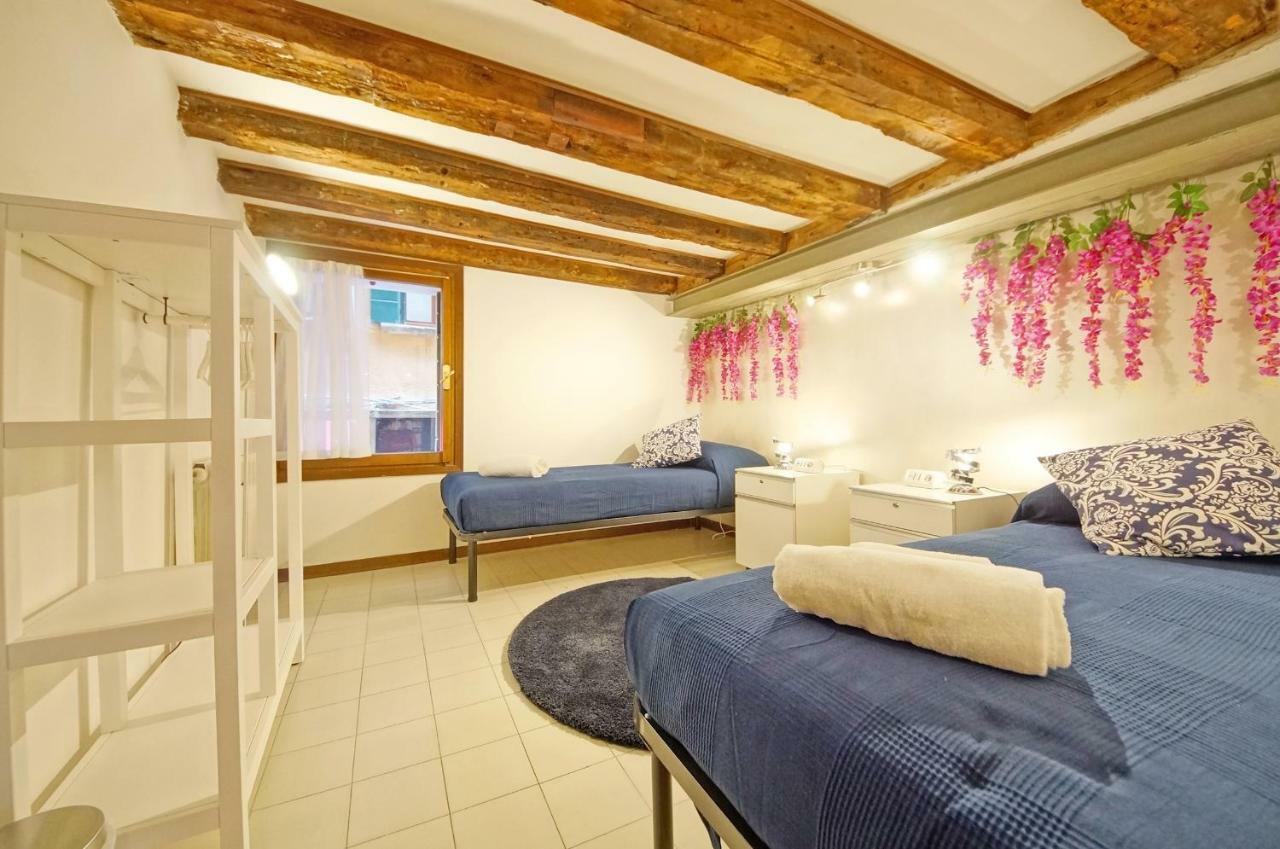 Calle Dei Fabbri San Marco Apartment Venesia Bagian luar foto