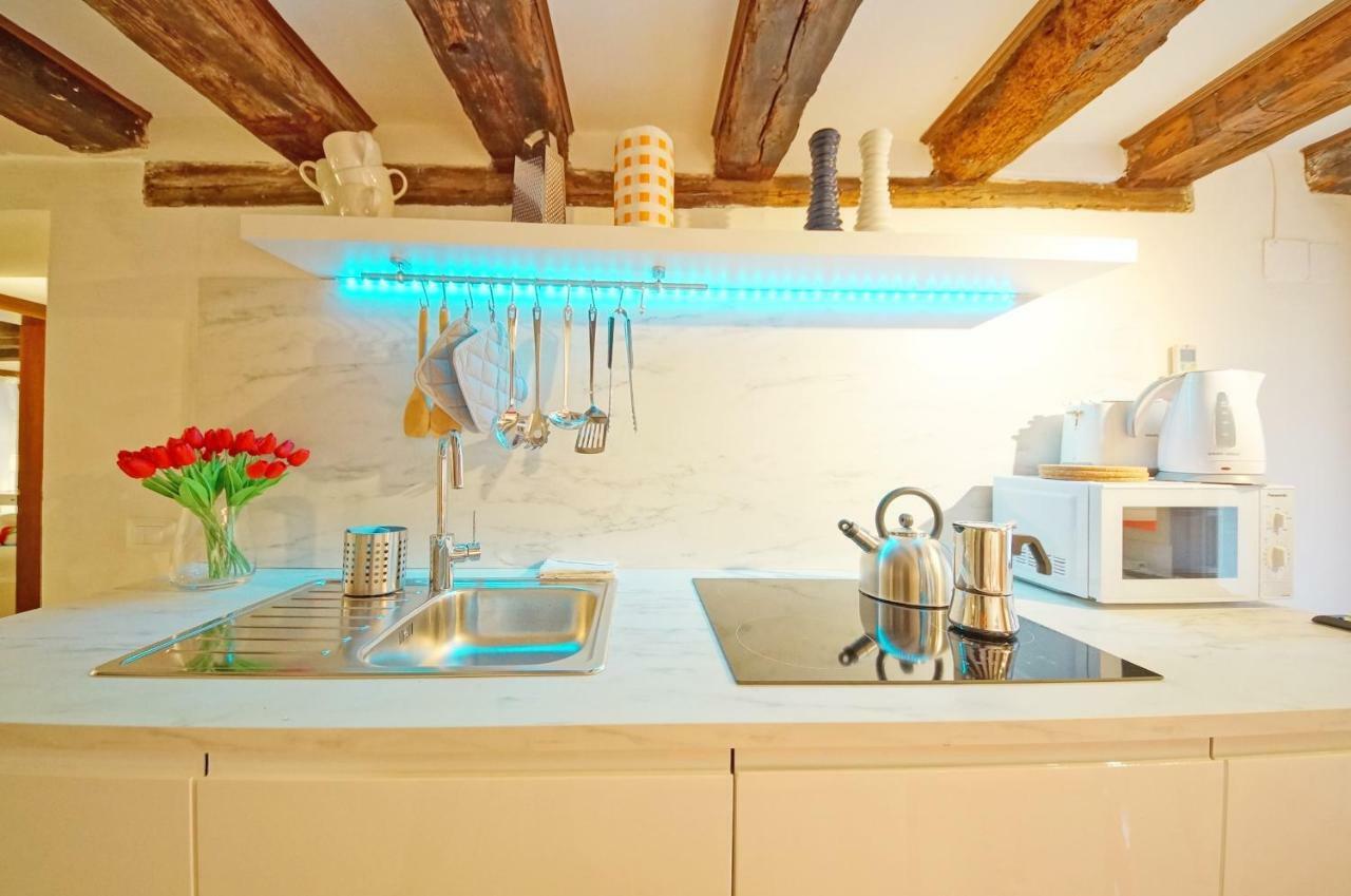 Calle Dei Fabbri San Marco Apartment Venesia Bagian luar foto